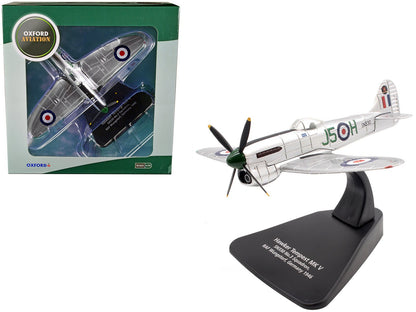 Hawker Tempest MK V Fighter Plane SN330 No.3 Squadron RAF Wunstorf Germany (1946) "Oxford Aviation" Series 1/72 Diecast Model Airplane by Oxford Diecast  free shipping USA