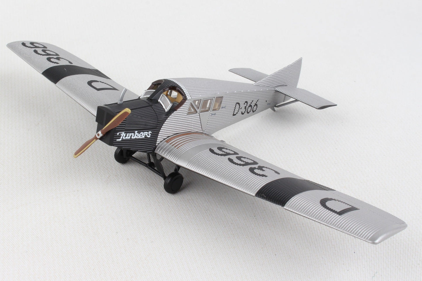 Herpa Wings HE019378 Deutsches Museum Juf13 1/87