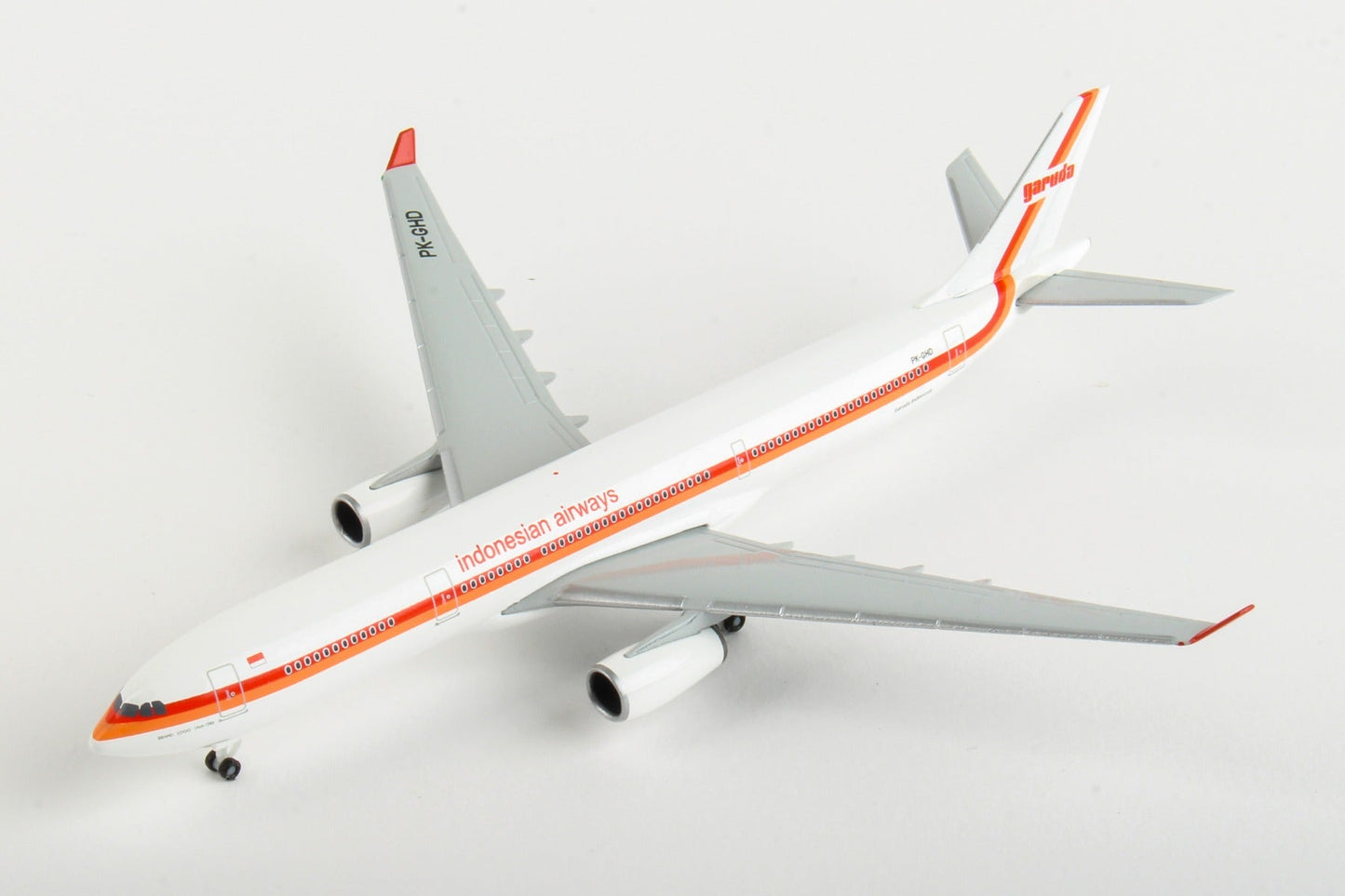 Herpa Wings HE533362 Garuda A330-300 1/500 70Th Retro Livery