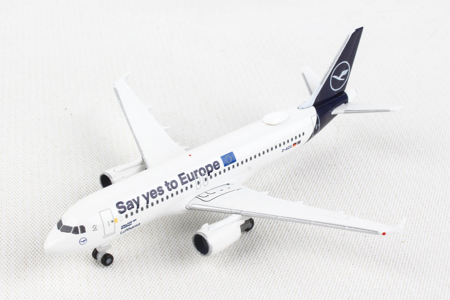 Herpa Wings HE533614 Lufthansa A320 1/500 Say Yes To Europe  New Livery