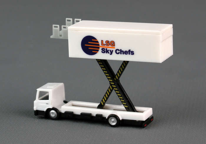 Herpa Wings HE550987 Catering Truck  Blank 1/200