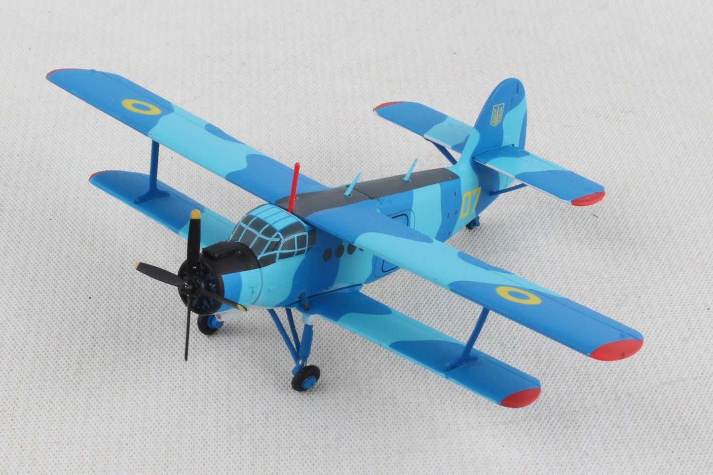 Herpa Wings HE559713 Ukrainian Navy An2 1/200 Naval Aviation Sqn