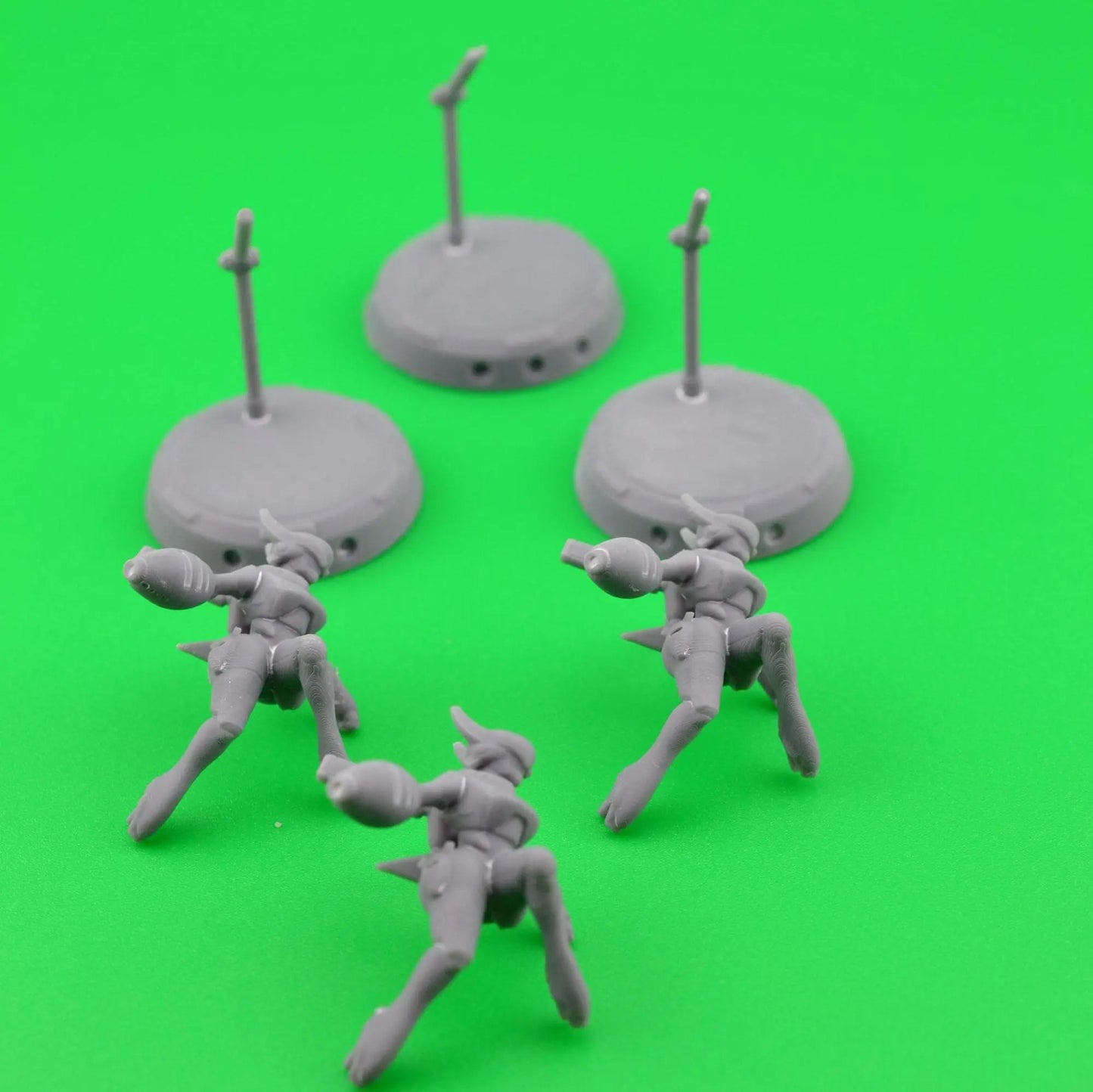 CYBERBABE MOMMO by Papsikels 32mm scale miniature, Includes base and stand, For any sci-fi or OPR table top games