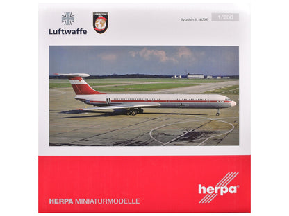 Ilyushin IL-62M Commercial Aircraft "German Luftwaffe" (11+22) White with Red Stripes 1/200 Diecast Model Airplane by Herpa  free shipping USA