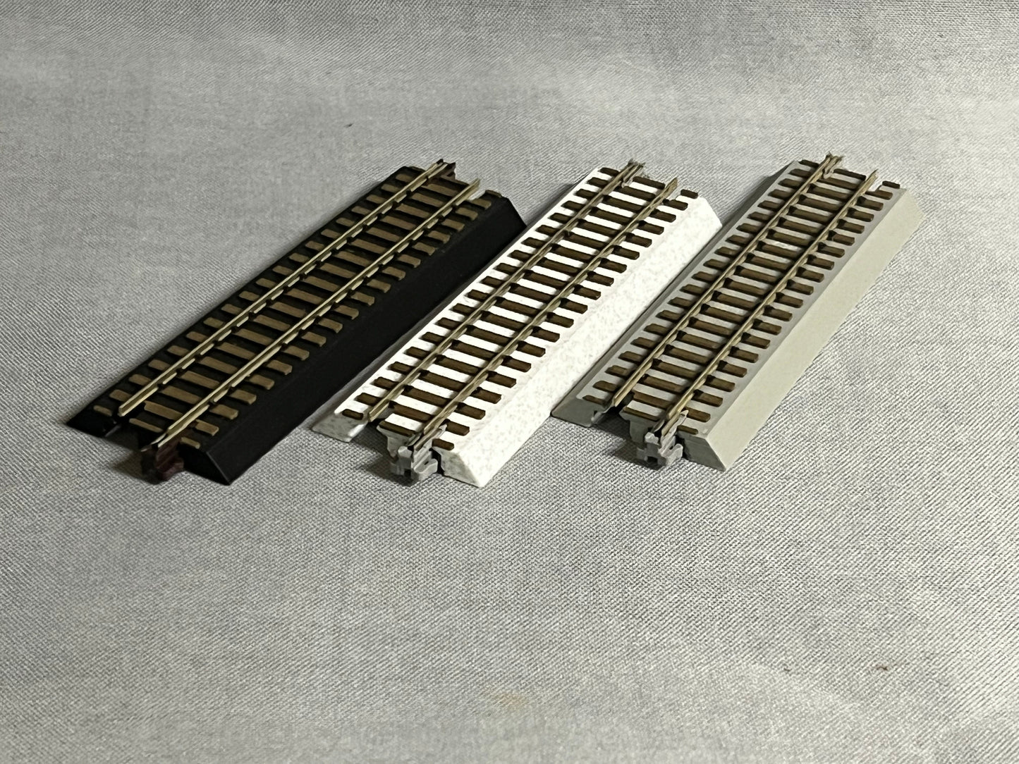 Mainline Railworks Wood Bumper