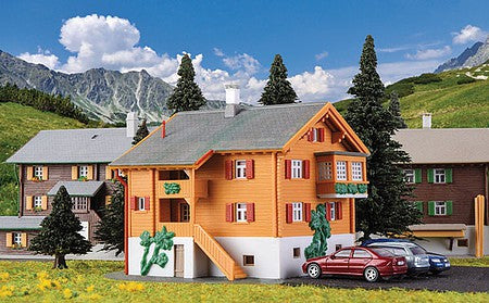 Kibri 36812 Z Scale Old Forester's Lodge -- Kit - 2-11/16 x 2-3/8 x 2-1/4"   6.9 x 6 x 5.7cm