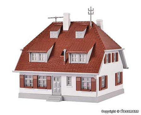 Kibri 38725 HO Scale Bergwald Single-Family House -- Kit - 3-15/16 x 3-9/16 x 1-5/16"  10 x 9 x 11cm