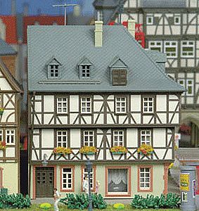 Kibri 38904 HO Scale Half-Timbered Corner House -- 5-29/32 x 5-5/16 x 6-5/16"  15 x 13.5 x 16cm