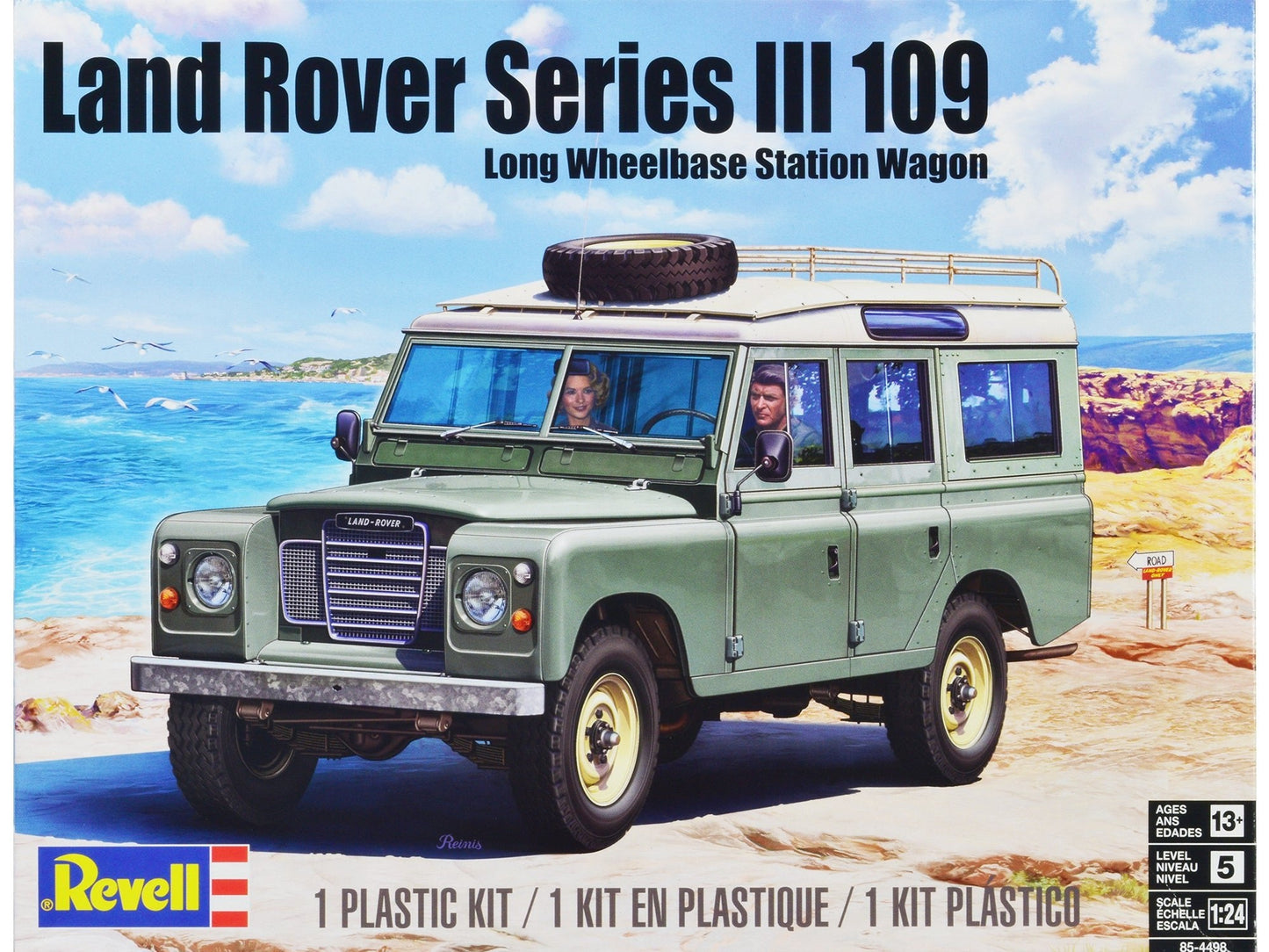 Level 5 Model Kit Land Rover Series III 109 Long Wheelbase Station Wagon 1/24 Scale Model by Revell  free shipping USA