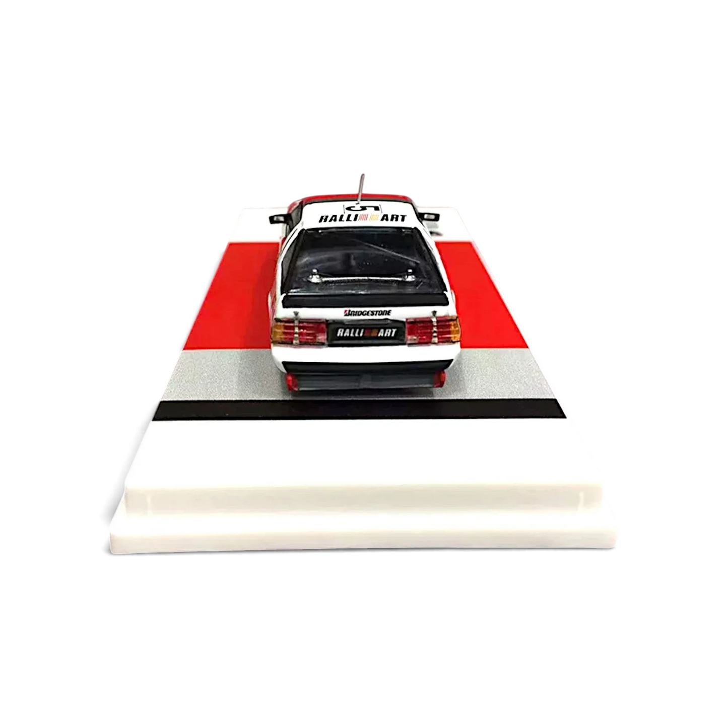 Tarmac Works Mitsubishi Starion Macau Guia Race 1988 #5 1:64