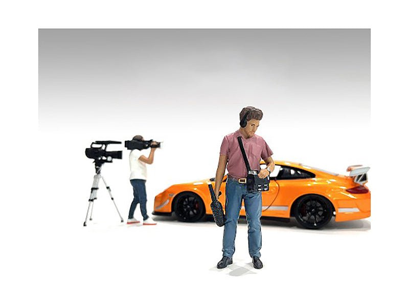 "On-Air" Figure 4 for 1/24 Scale Models by American Diorama  free shipping USA