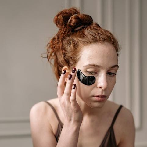 BLACK OBSIDIAN EYE MASK - DETOXIFYING by ZAQ Skin & Body