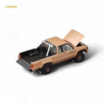 GCD Toyota Hilax SR5 in Gold 1:64 KS-062-516