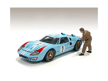"Race Day 1" Figurine VI for 1/24 Scale Models by American Diorama  free shipping USA