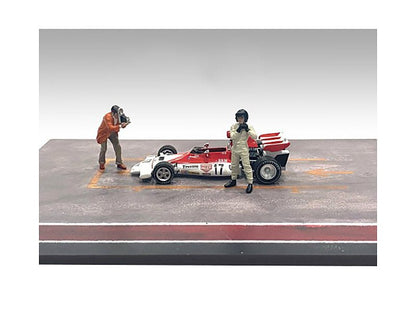 "Race Day" Two Diecast Figures Set 2 for 1/43 Scale Models by American Diorama  free shipping USA
