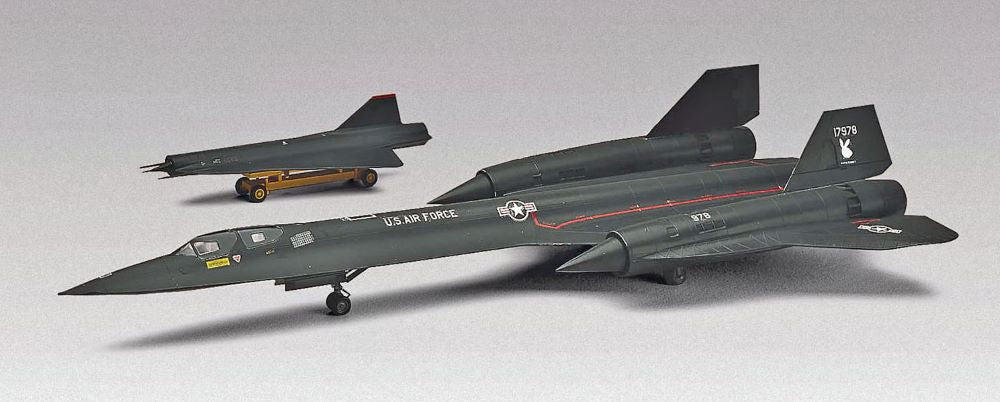 Revell 5810 1/72 SR71A Blackbird Stealth Jet