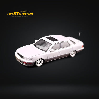 Fine Works64 Lexus LS400 White/Gray Double Stanced 1:64
