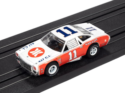 Auto World Xtraction R31 Chevrolet Chevelle Cale Yarborough HO Slot Car SC355