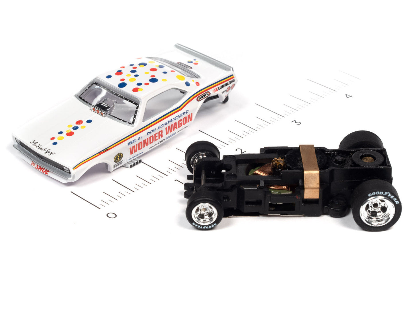 Auto World Don Schumacher Plymouth Barracuda Wonder Wagon Ho Slot Car SC369