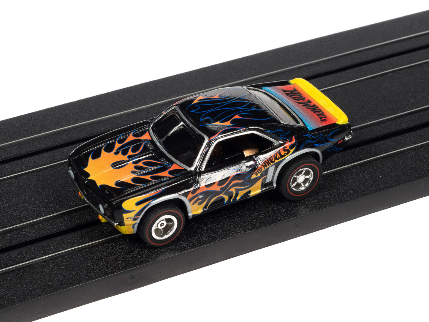 Auto World 1969 Camaro SS Hot Wheels Flames HO Slot Car SC382