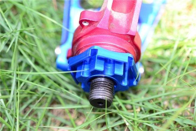 GPM TXM006/+1-RED ALUMINUM WHEEL HEX CLAW (+1MM) TRAXXAS X-MAXX 4X4