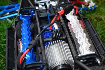 GPM TXM0126N-RED ALUMINUM BATTERY HOLDER TRAXXAS X-MAXX 4X4