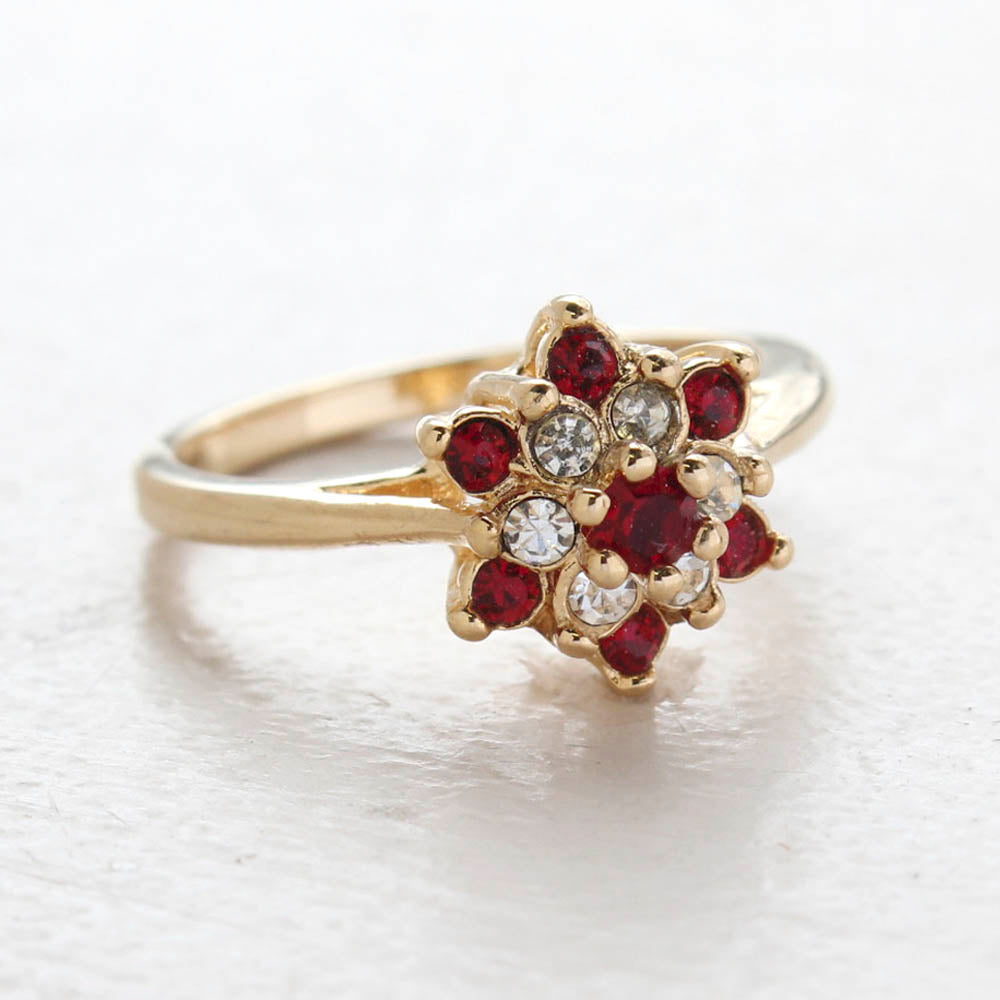 Vintage Rose and Amethyst Austrian Crystal Star Ring 18k Yellow Gold Electroplate Made in the USA by PVD Vintage Jewelry