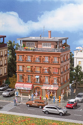 Vollmer 43611 HO Scale Brick Apartment Building w/Penthouse -- Kit - 5-1/8 x 4-1/8 x 7-11/16"  13 x 10.5 x 19.5cm