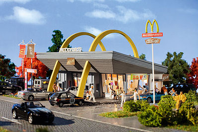 Vollmer 43634 HO Scale McDonald's Restaurant w/McDrive -- Kit - 6-15/16 x 6-1/4 x 3-7/8  17.6 x 15.8 x 9.8cm