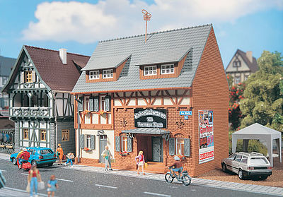 Vollmer 43652 HO Scale Grocery Store -- 5 x 3-5/8 x 4-13/16"  12.3 x 9 x 12cm