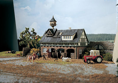 Vollmer 43726 HO Scale Stable w/Pigeon Loft -- 5-1/2 x 3-1/8"  14 x 8cm