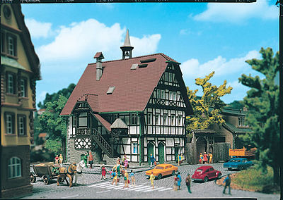 Vollmer 43750 HO Scale City Council Office Building -- 4-3/4 x 4-1/2 x 5-1/8"  12 x 11.5 x 13cm