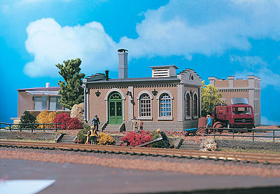 Vollmer 45612 HO Scale Workshop - Kit -- 5-1/8 x 2-3/4 x 4-3/8"  13 x 7 x 11cm