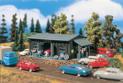 Vollmer 47555 N Scale Auto Repair Shop -- 3-3/8 x 2-1/8 x 1-5/16"  8.5 x 5.3 x 3.3cm