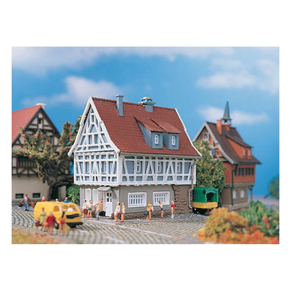 Vollmer 49542 Z Scale Mayor's House -- 2 x 1-1/2" 5 x 3.8cm