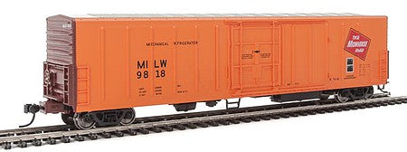 Walthers Mainline 3931 HO Scale 57' Mechanical Reefer - Ready to Run -- Milwaukee Road #9818 (orange, Boxcar Red, red)