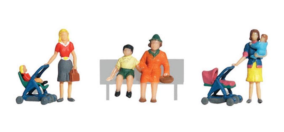 Woodland Scenics A1832 HO Scale Moms & Kids Figures