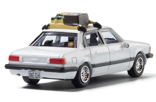 Woodland Scenics AS5370 HO Scale Family Vacation Sedan