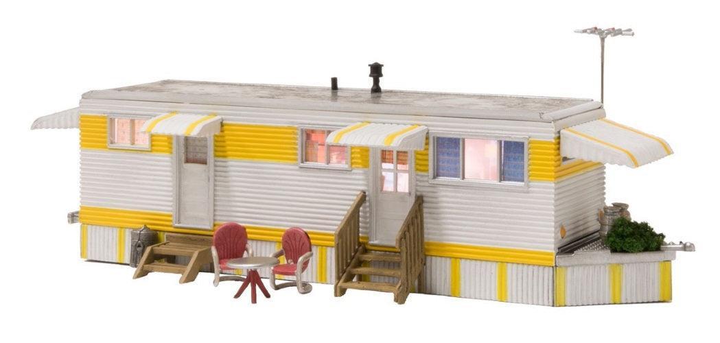 Woodland Scenics BR5863 O Scale Sunny Days Trailer Built-&-Ready Structure