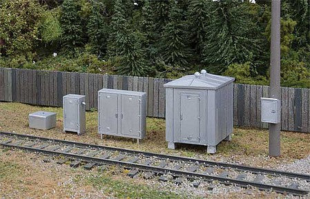 Walthers SceneMaster 4140 HO Vintage Trackside Detail Kit